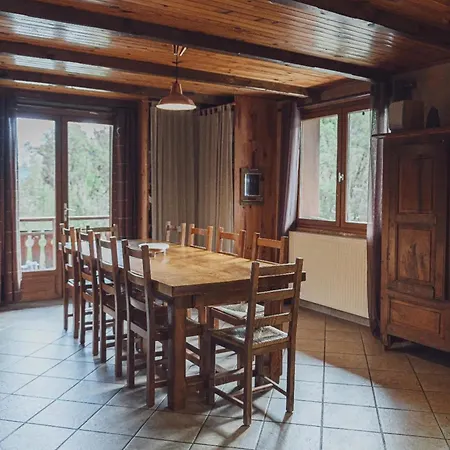 Hébergement de vacances Maison De 4 Avec Jardin Amenage Et Wifi A A 2 Km Des Pistes